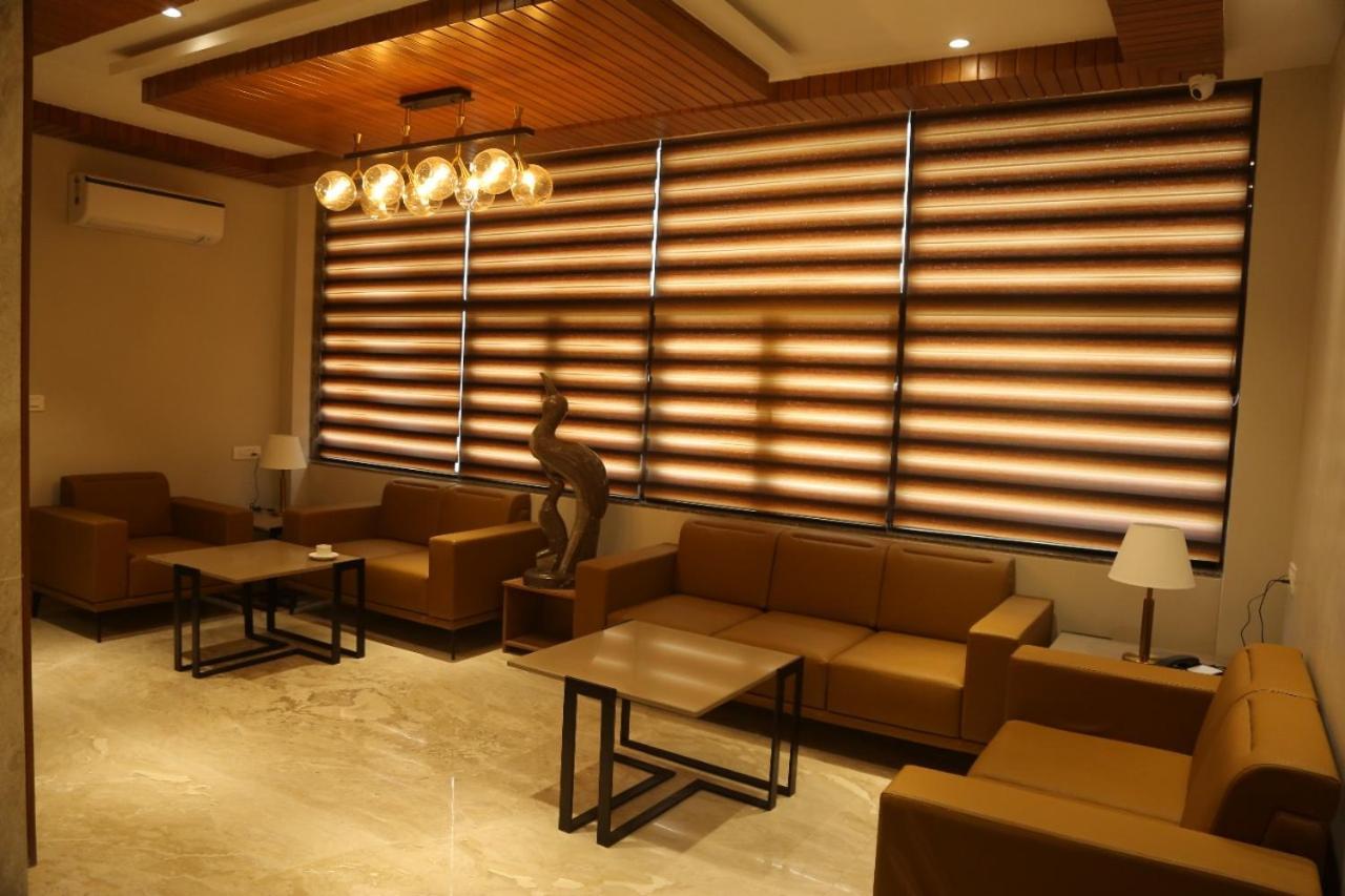Hotel Bmd The Grand Bhilwara Esterno foto