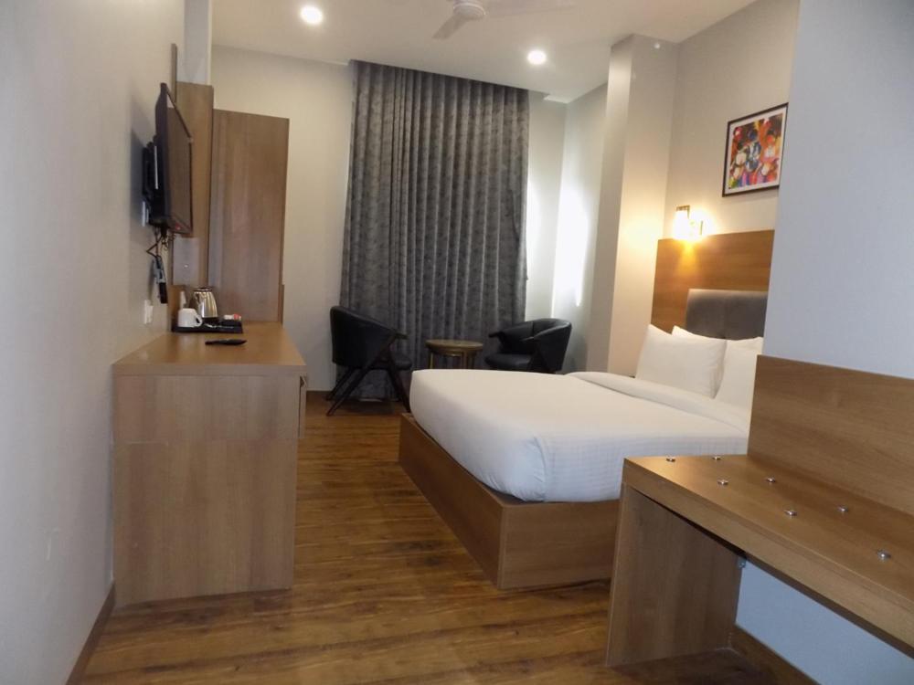 Hotel Bmd The Grand Bhilwara Esterno foto